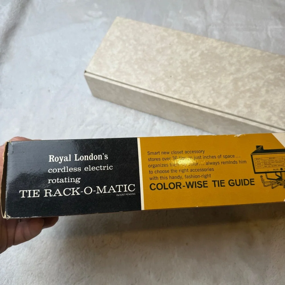 Vintage Royal London Tie Rack-O-Matic Electric‎ Rotating Tie Rack Japan 022 Box